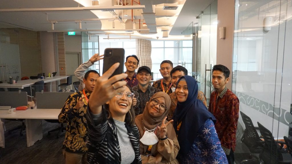 Fakultas Ekonomi dan Bisnis Islam Institut Daarul Qur’an melakukan MOU dengan perusahaan Digital Venture Company Jakarta (VDVC)