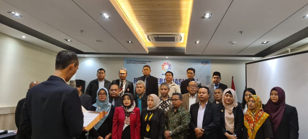 Prof Edy Suandi Hamid menjadi Saksi Pelantikan 89 Pengurus Departemen AFEBSI